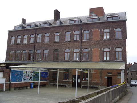 photo1